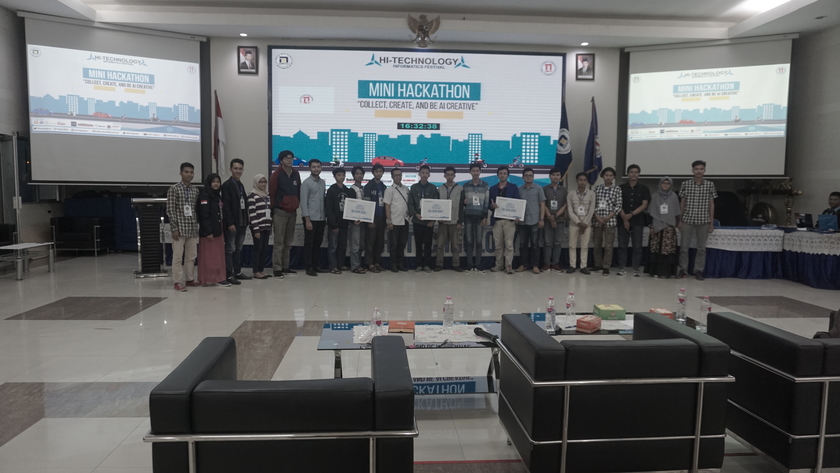 Penutupan Mini Hackathon dan Sesi Foto Bersama